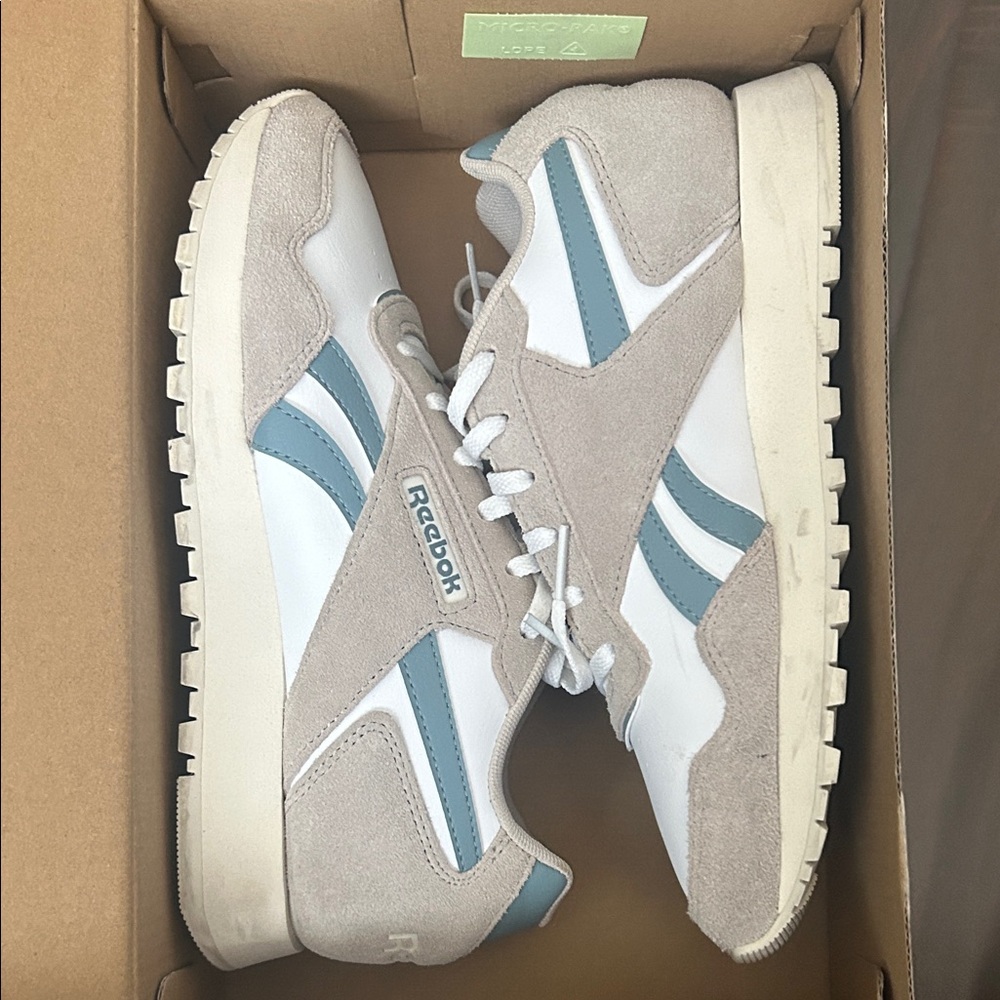 Reebok White and Tan Sneakers with Blue Stripes